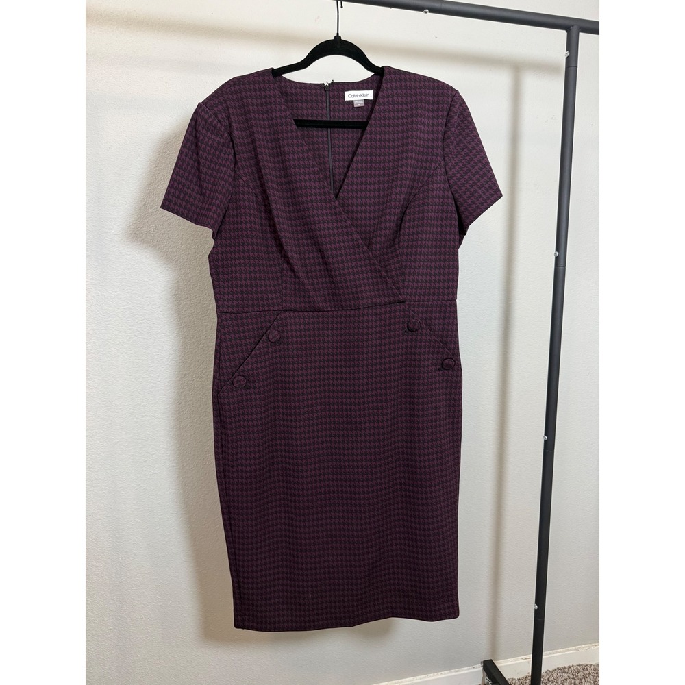 Calvin Klein Purple Houndstooth Sheath Dress Womens 16‎ V-Neck Short Sleeve
